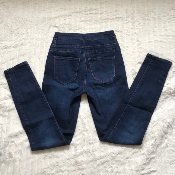 Women’s Refuge High Waisted Jeans - Picture 2 of 2